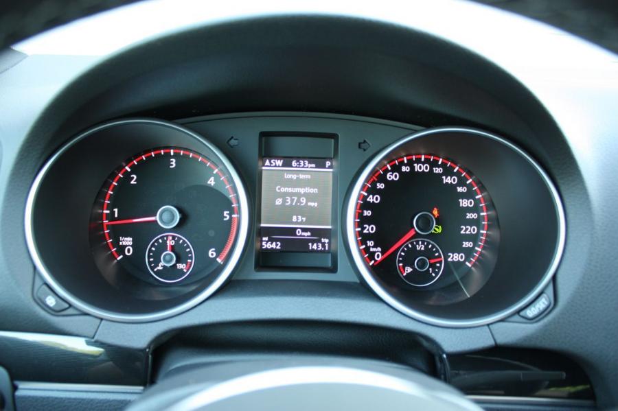  Volkswagen Golf GTD 2012 года  (фото 13 из 15)